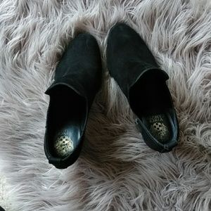 Vince Camuto Ankle booties
